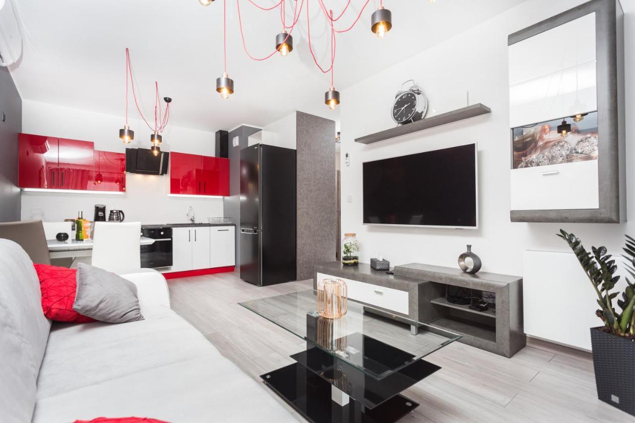 City Of The Kings - Grey Apartment Cracóvia Exterior foto